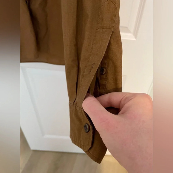 Old Navy Button Up Slim Fit Shirt - Picture 3 of 5